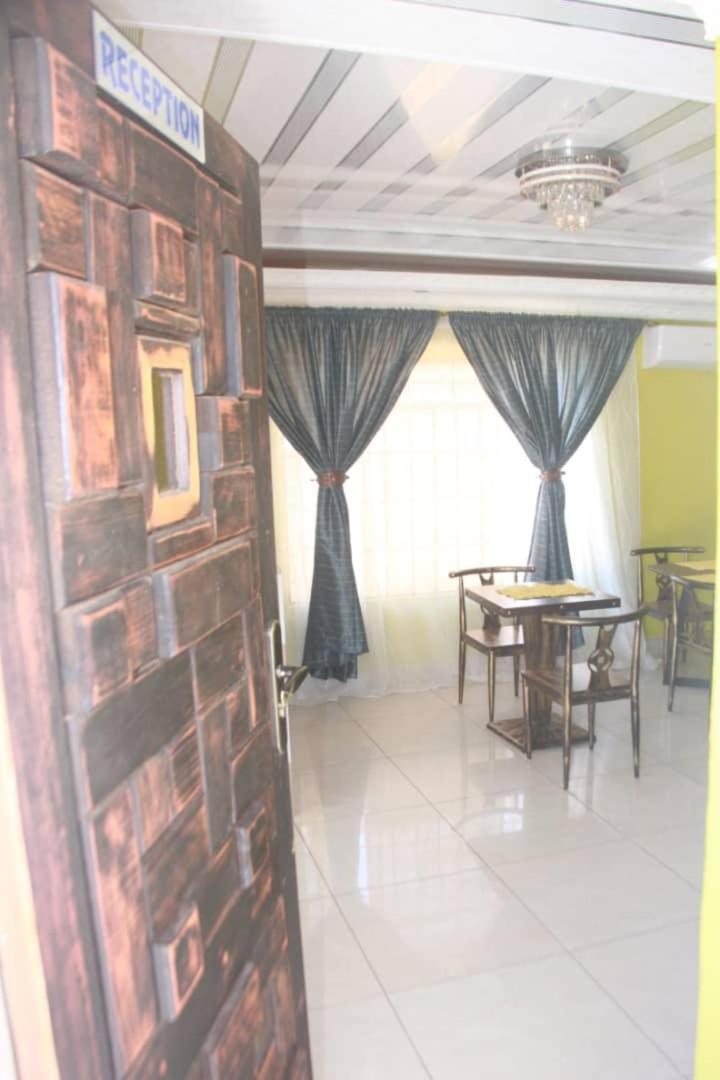 Mathlyn Guesthouse Gaborone Kültér fotó
