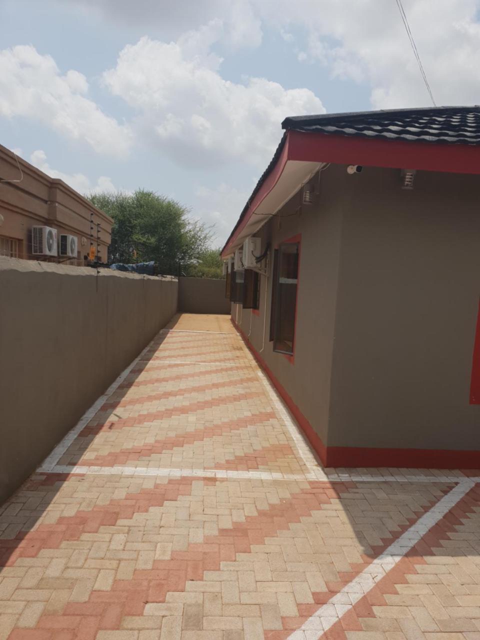 Mathlyn Guesthouse Gaborone Kültér fotó